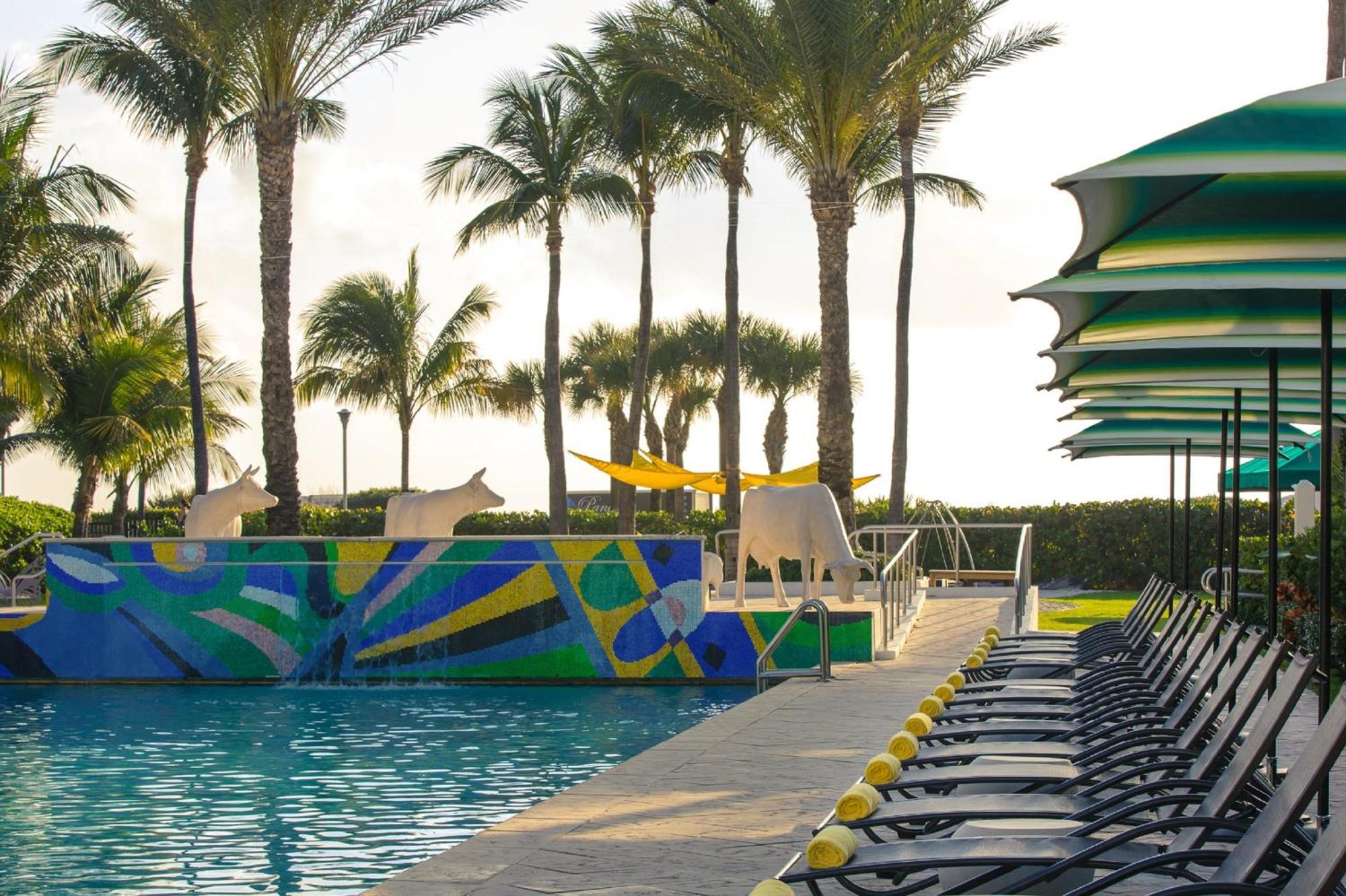 Kimpton Surfcomber Hotel By Ihg Miami Beach Eksteriør bilde