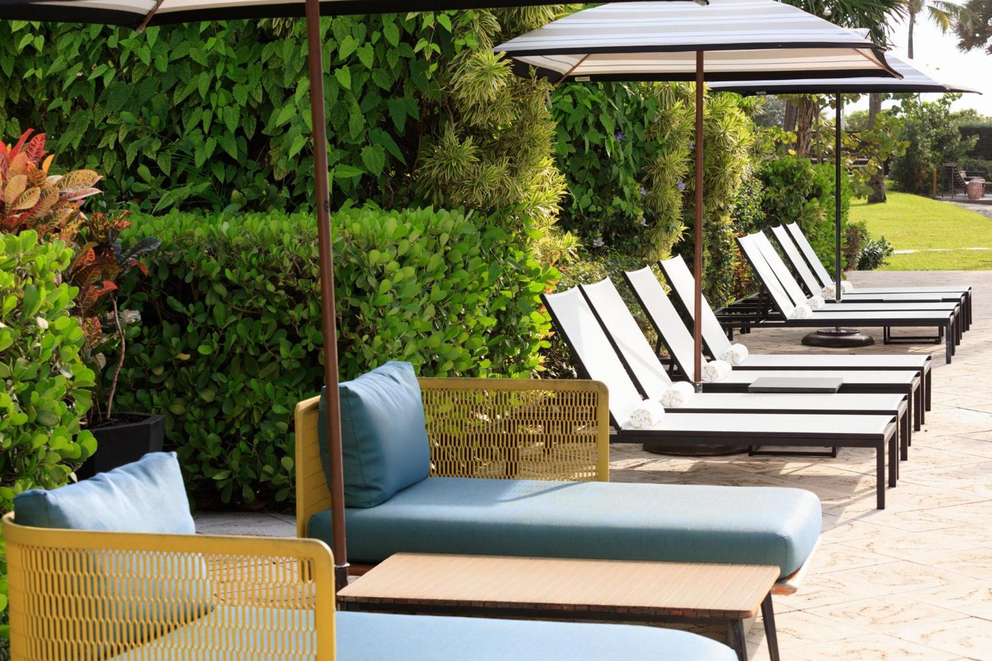Kimpton Surfcomber Hotel By Ihg Miami Beach Eksteriør bilde