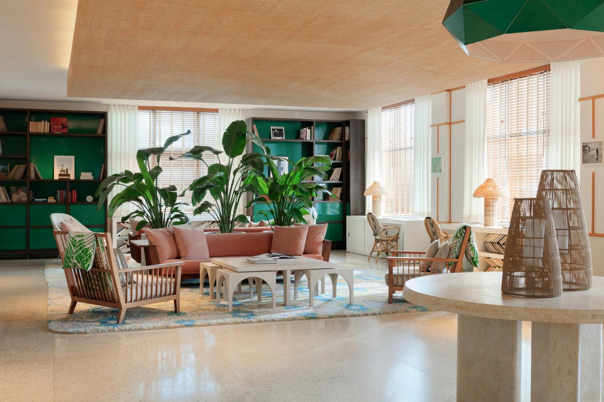Kimpton Surfcomber Hotel By Ihg Miami Beach Eksteriør bilde
